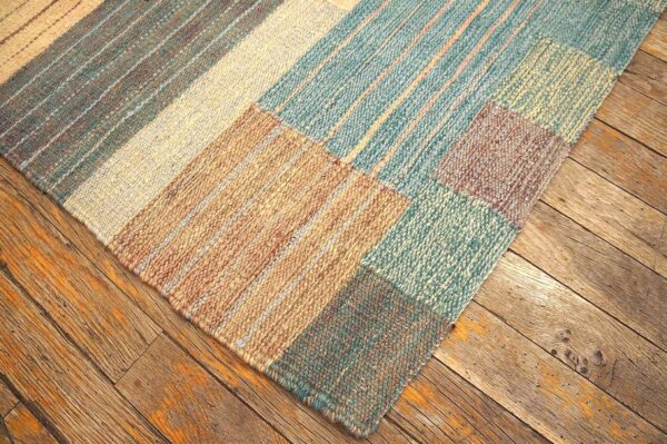 Contemporary scandinavian style flat-weave rug â€” soft-color field, allover pattern - detail view 8
