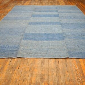 Contemporary Shaker Style Flat-Weave Rug â€” Faded Blue Color - detail view 1