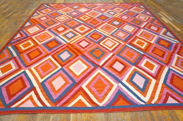 Contemporary southwestern style carpet 9'×12' hand-woven wool - detail view 1