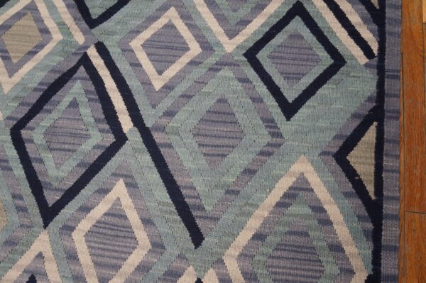 Contemporary southwestern style carpet 9'ã—12' hand-woven wool - detail view 1