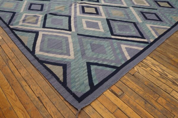 Contemporary southwestern style carpet 9'ã—12' hand-woven wool - detail view 3