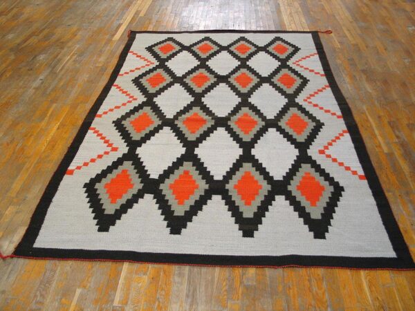 Contemporary southwestern style rug 9'ã—12' hand-woven wool - detail view 1