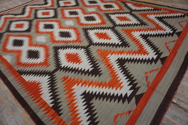 Contemporary southwestern style rug 9'ã—12' hand-woven wool - detail view 7