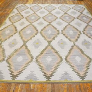 Contemporary Southwestern Style Rug 9'Ã—12' â€” Ivory Ground - detail view 1