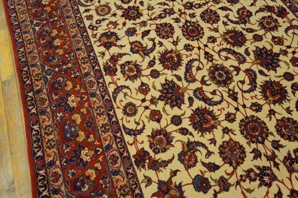 Mid 20th century persian isfahan carpet 5'1"×7'11" beige field, red rust border, circa 1950 - detail view 4
