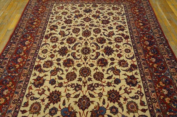 Mid 20th century persian isfahan carpet 5'1"×7'11" beige field, red rust border, circa 1950 - detail view 5