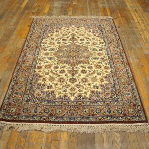 Mid-20th Century Persian Isfahan Carpet 3'8"×5'5" Ivory & Buff, Wool & Silk Highlights, Circa 1940 - detail view 1