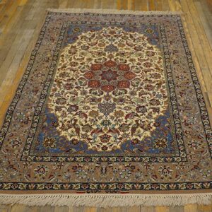 Mid 20th Century Persian Isfahan Carpet 3'7"Ã—5'1" Ivory Field, Taupe Border, Circa 1940 - detail view 1