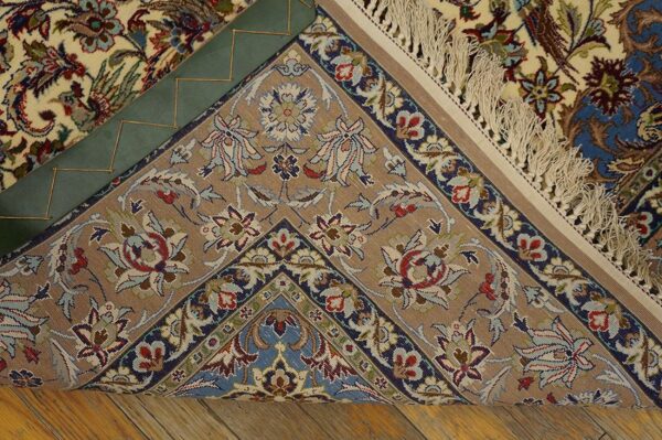 Mid 20th century persian isfahan carpet 3'7"ã—5'1" ivory field, taupe border, circa 1940 - detail view 4