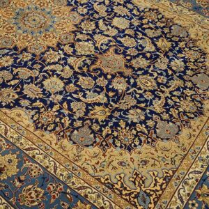 Mid 20th Century Persian Isfahan Carpet 4'10"×7'10" Signed Abtin - detail view 4