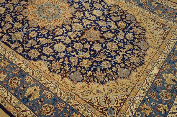 Mid 20th century persian isfahan carpet 4'10"×7'10" signed abtin - detail view 4