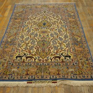 Mid 20th Century Persian Isfahan Rug 3'7"Ã—5'8" Hand-Knotted, Central Persia - detail view 1