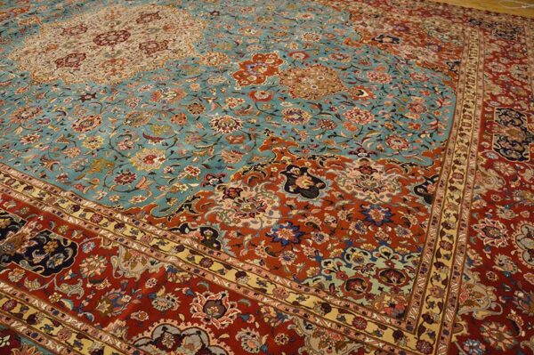 Mid 20th century persian tabriz carpet 12'ã—18'2" hand-knotted wool - detail view 4