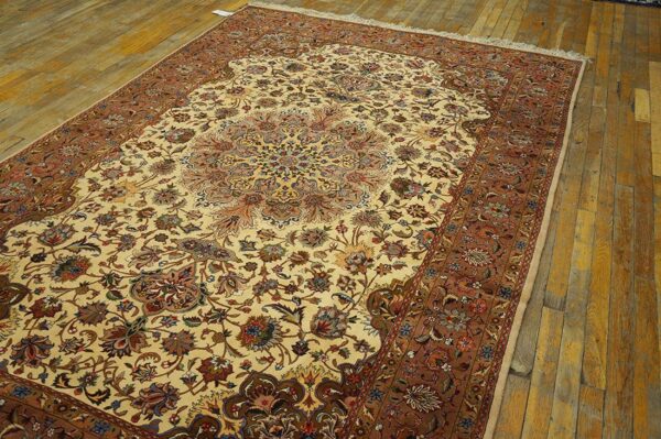 Mid 20th century persian tabriz carpet 5'10"ã—9' hand-knotted wool - detail view 2