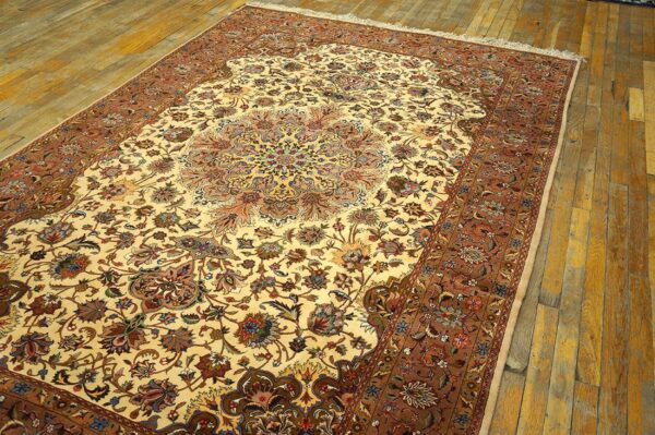Mid 20th century persian tabriz carpet 5'10"ã—9' hand-knotted wool - detail view 3