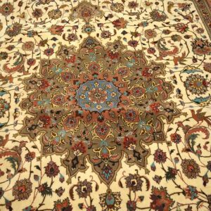Mid 20th Century Persian Tabriz Carpet 5'11"Ã—9'6" Hand-Knotted Wool with Silk Highlights - detail view 2