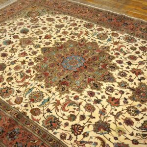 Mid 20th Century Persian Tabriz Carpet 5'11"Ã—9'6" Hand-Knotted Wool with Silk Highlights - detail view 3