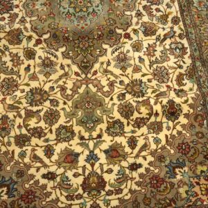 Mid 20th Century Persian Tabriz Carpet 4'Ã—6'9" Ivory Field, Wool with Silk Highlights, Circa 1940 - detail view 2