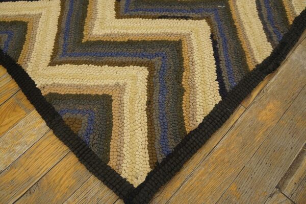 Vintage american hooked rug 4'6"×6' brown zig zag, hand-woven wool, 1960s 3 Vintage american hooked rug 4'6"×6' brown zig zag, hand-woven wool, 1960s - detail view 2