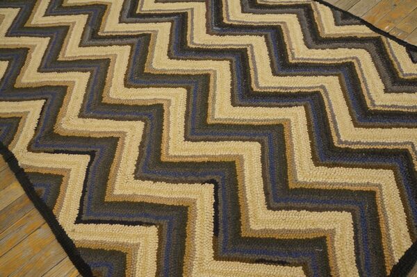 Vintage american hooked rug 4'6"×6' brown zig zag, hand-woven wool, 1960s 4 Vintage american hooked rug 4'6"×6' brown zig zag, hand-woven wool, 1960s - detail view 3