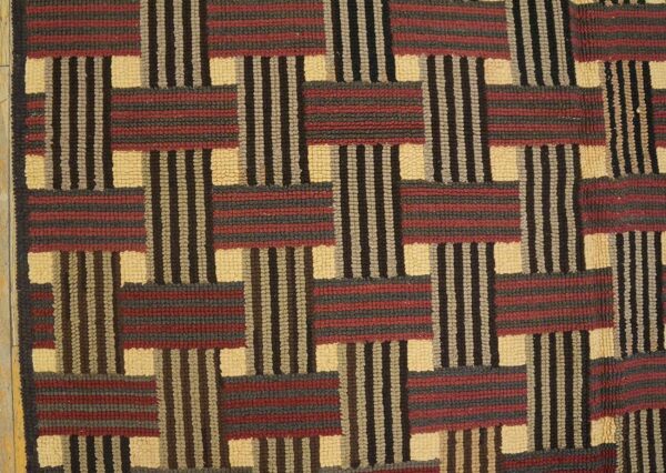 Vintage american hooked rug 6'2"×8'8" mid 20th century, hand-hooked wool 5 Vintage american hooked rug 6'2"×8'8" mid 20th century, hand-hooked wool - detail view 4