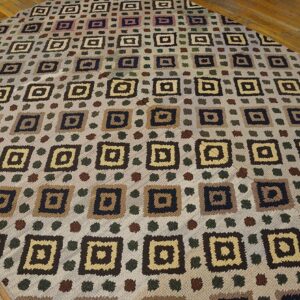 Vintage American Hooked Rug 5'11"×8'6" Mid 20th Century, Hand-Hooked Wool - detail view 5