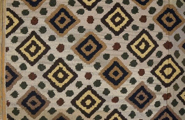 Vintage american hooked rug 5'11"×8'6" mid 20th century, hand-hooked wool 7 Vintage american hooked rug 5'11"×8'6" mid 20th century, hand-hooked wool - detail view 6