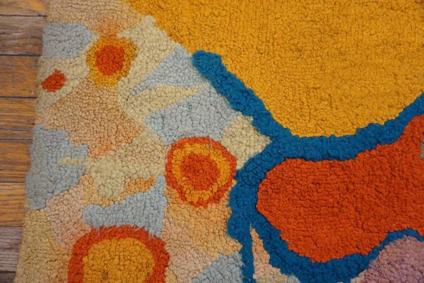 Vintage american hooked rug 4'ã—4'7" multi abstract art modern pattern, 1970s - detail view 4