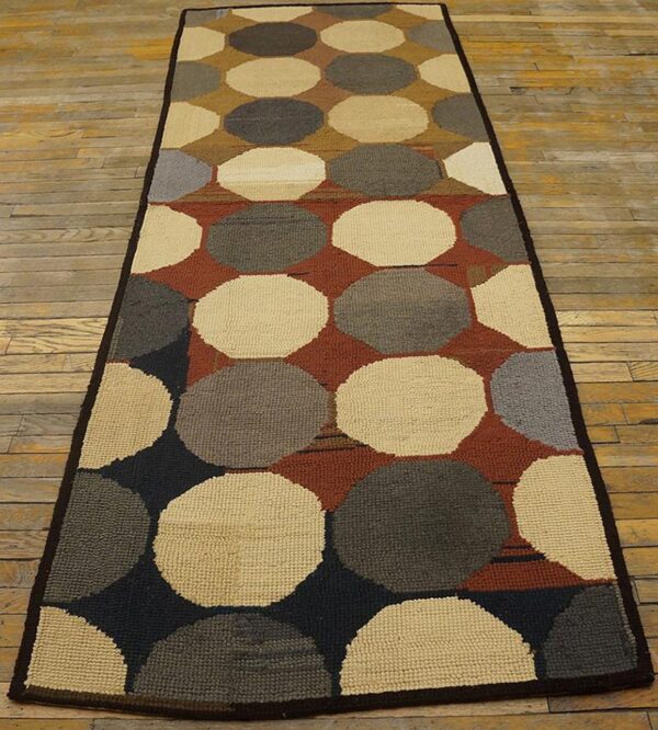 Vintage american hooked rug 4'1"×8'9" multi circles modern pattern, grey & black, 1960s 3 Vintage american hooked rug 4'1"×8'9" multi circles modern pattern, grey & black, 1960s - detail view 2