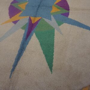 Vintage European Art Deco Round Rug 8'5" Diameter, Ivory Field, Hand-Knotted Wool, 1950s - detail view 2