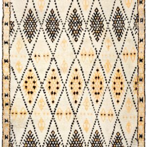 Vintage North African Moroccan Rug 5'3"×6'9" Ivory Diamond, Hand-Woven, 1950s