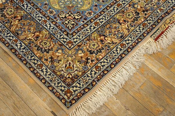 Vintage persian isfahan rug 5'ã—8' by sarraf mamoury, ivory traditional design, 1940s - detail view 4