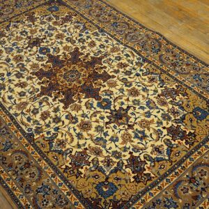 Vintage Persian Isfahan Rug 3'6"Ã—5'9" Ivory Traditional Medallion, Hand-Knotted Wool, 1940s - detail view 1