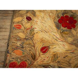 1880s Beige Floral Classic Folk Art Antique American Hooked Knotted Wool Rug - detail view 5