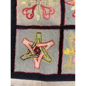 1880s Multi Antique Folk Art Geometric Americana Modern Hooked Knotted Wool Rug - detail view 4