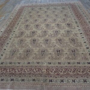 1900s Beige Paisley Floral Room Size Antique Knotted Wool Indian Agra Carpet Rug - detail view 1