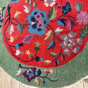 1920s Antique Red Floral Green Border Chinese Knotted Art Deco Wool Round Rug - detail view 6