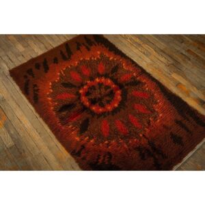 1950s Brown Mid-Century Scandinavian Modernist Diamond Swedish Wool Carpet Rug - detail view 7
