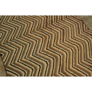 1960s Multicolor Chevron Folk Art Vintage Knotted Wool American Hooked Rug - detail view 3