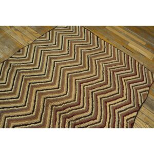 1960s Multicolor Chevron Folk Art Vintage Knotted Wool American Hooked Rug - detail view 6