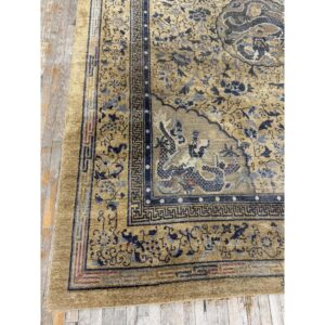 1980s Beige Traditional Vintage Medallion Dragon Chinese Knotted Silk Carpet Rug - detail view 6