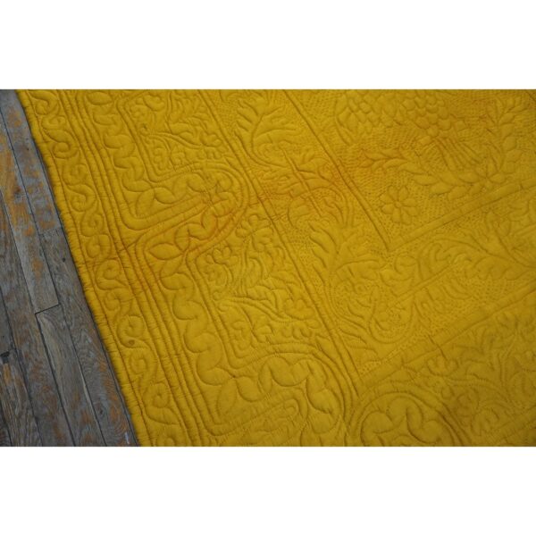 Antique american 1920s red square floral medallion wool hand knotted rug 12 Antique american 1920s red square floral medallion wool hand knotted rug - detail view 11