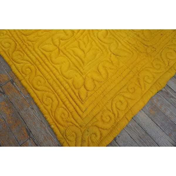 Antique american 1920s red square floral medallion wool hand knotted rug 14 Antique american 1920s red square floral medallion wool hand knotted rug - detail view 13