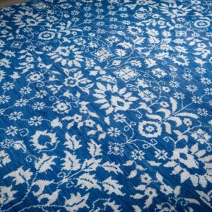 Blue ivory Oushak rug allover floral field detail