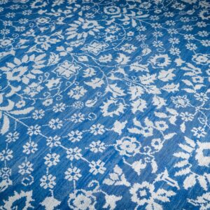 Blue ivory Oushak rug top-down allover floral detail