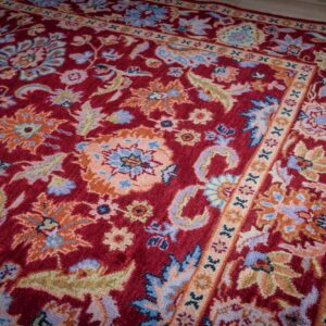 Burgundy Oushak rug field and border detail