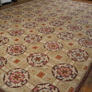 Contemporary Wool Hooked Rug ( 9' x 12' x 275 x 365 ) - detail view 5