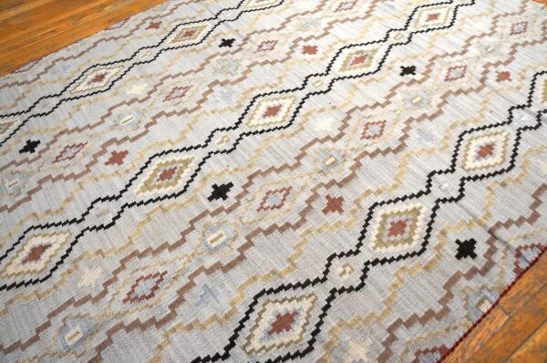 Gray tan geometric navajo contemporary southwestern style rug 6'x9' wool carpet 3 Gray tan geometric navajo contemporary southwestern style rug 6'x9' wool carpet - detail view 2