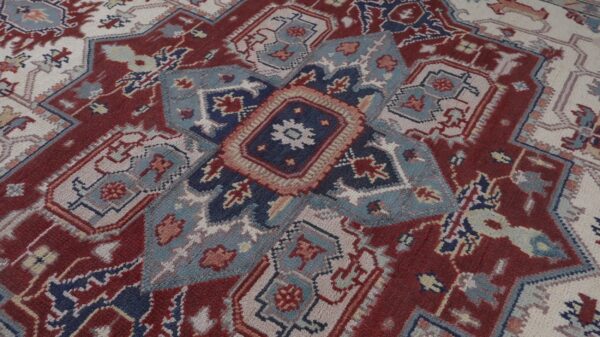 Ivory medallion rug border close-up