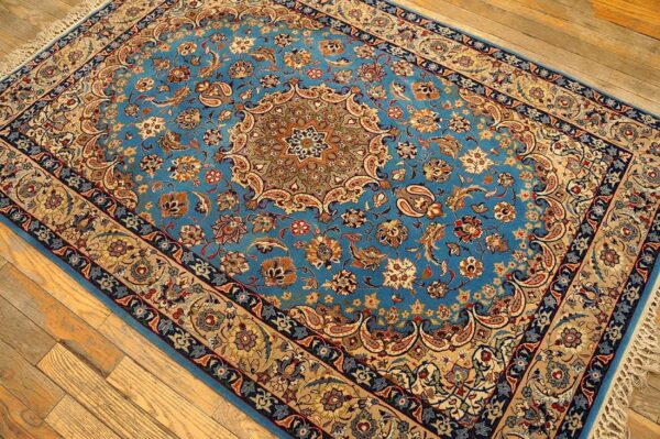 Mid 20th century blue medallion isfahan carpet with silk highlights wool knotted 5 Mid 20th century blue medallion isfahan carpet with silk highlights wool knotted - detail view 4